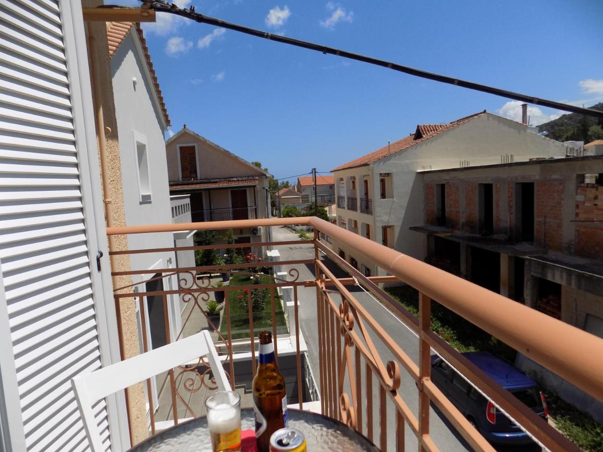 Afrodite Spacious Apartments! Agia Efimia Exterior photo