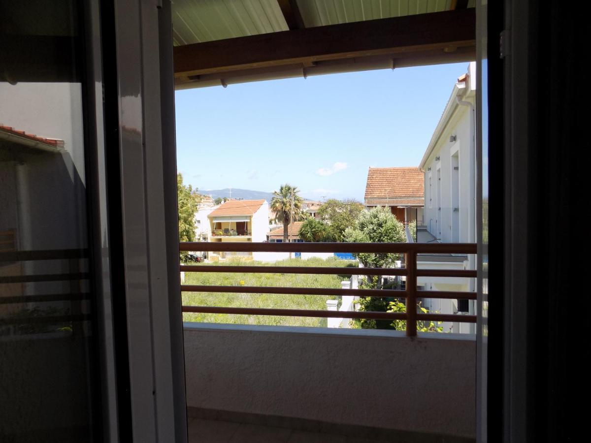 Afrodite Spacious Apartments! Agia Efimia Exterior photo