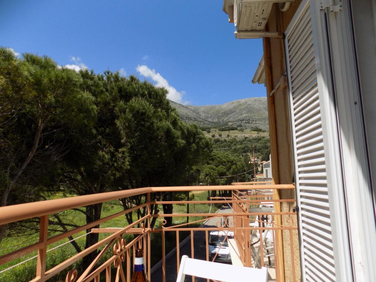 Afrodite Spacious Apartments! Agia Efimia Exterior photo